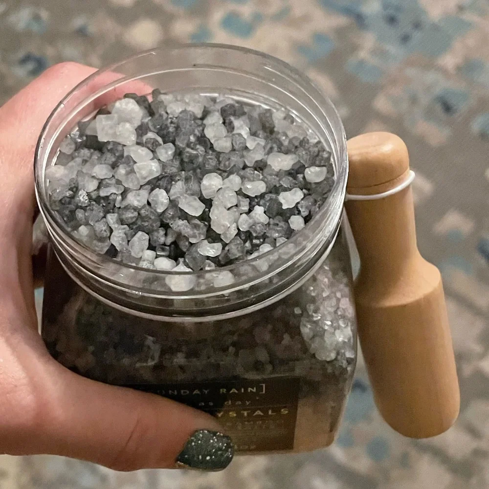 Sunday Rain Bath Crystals Charcoal & Bamboo Infused Sea Salts w/Measuring Scoop